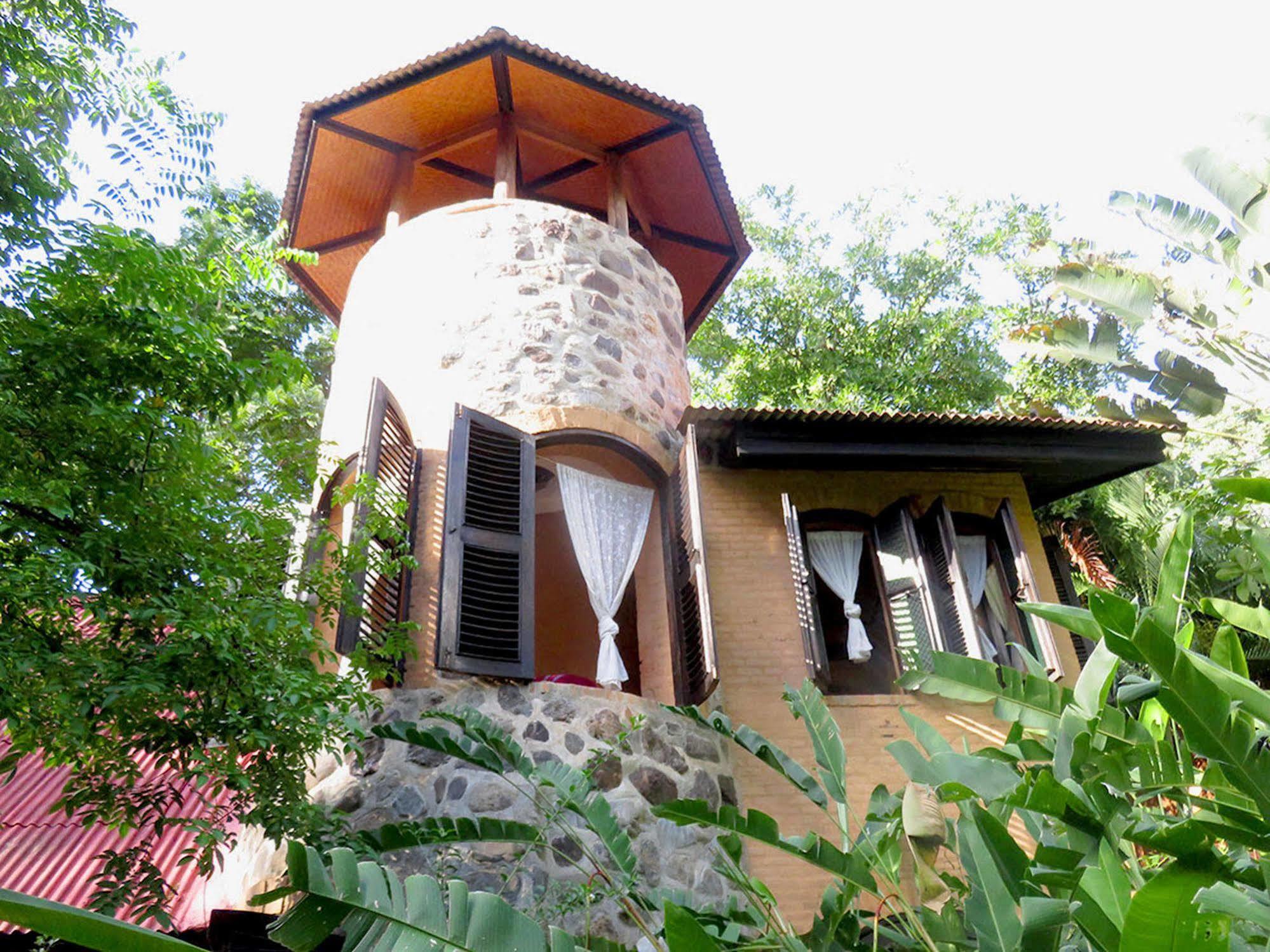 Little Eden Guesthouse Pang Mapha Exterior photo